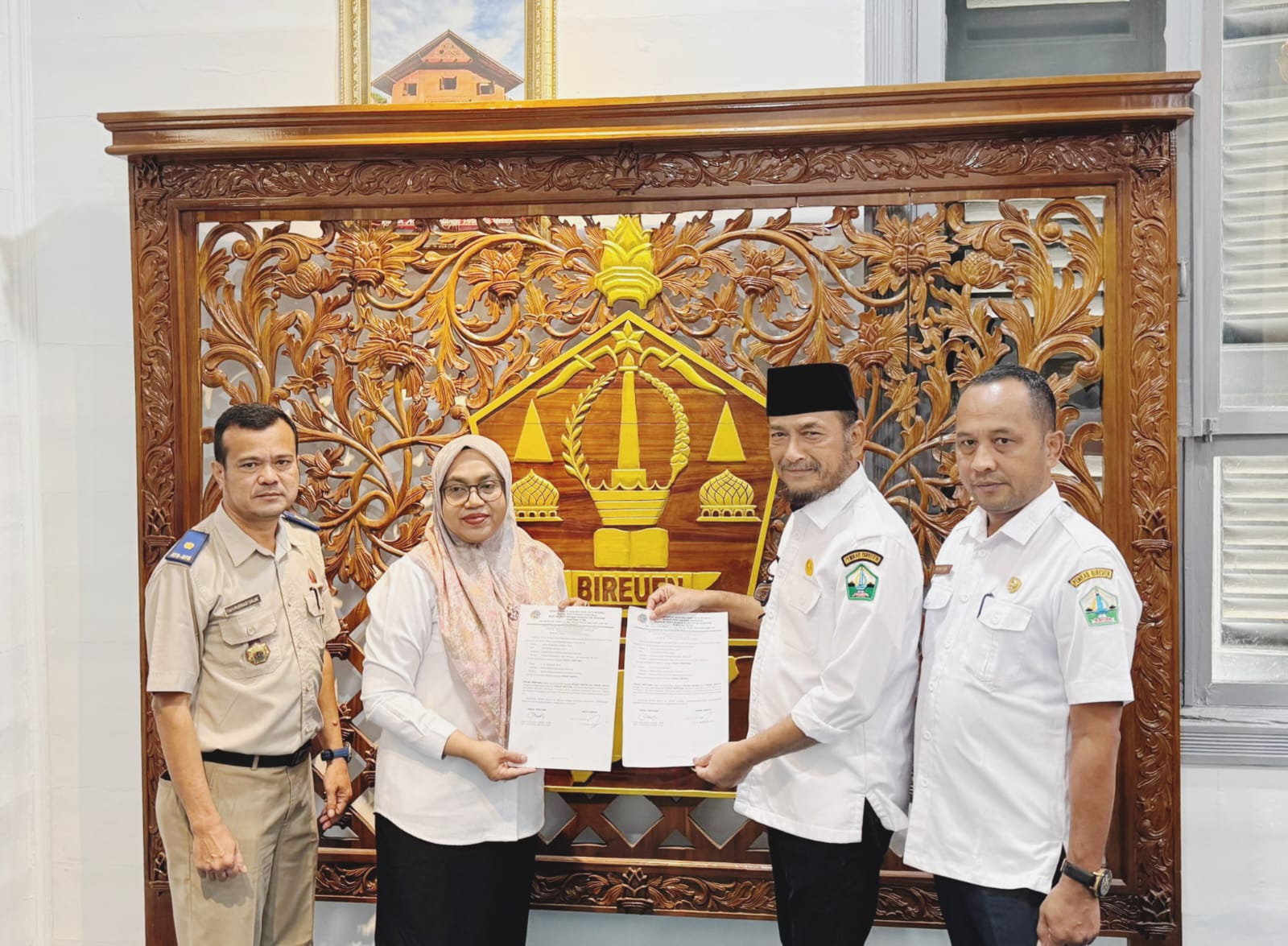 30413570-7b4e-4dac-b28a-d48b8999218d