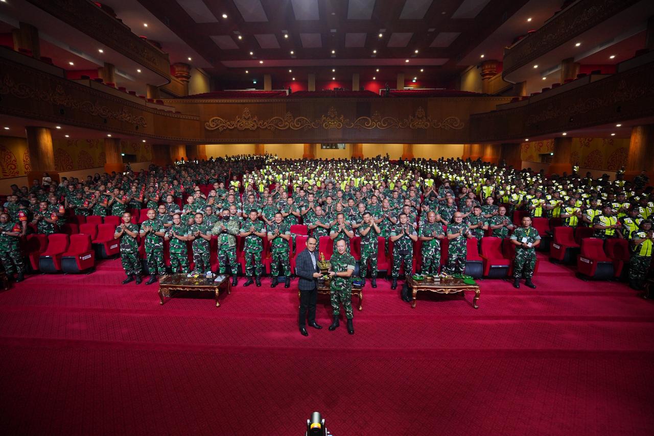 94faca39-732b-4600-8b8f-74a0ce6f90d2