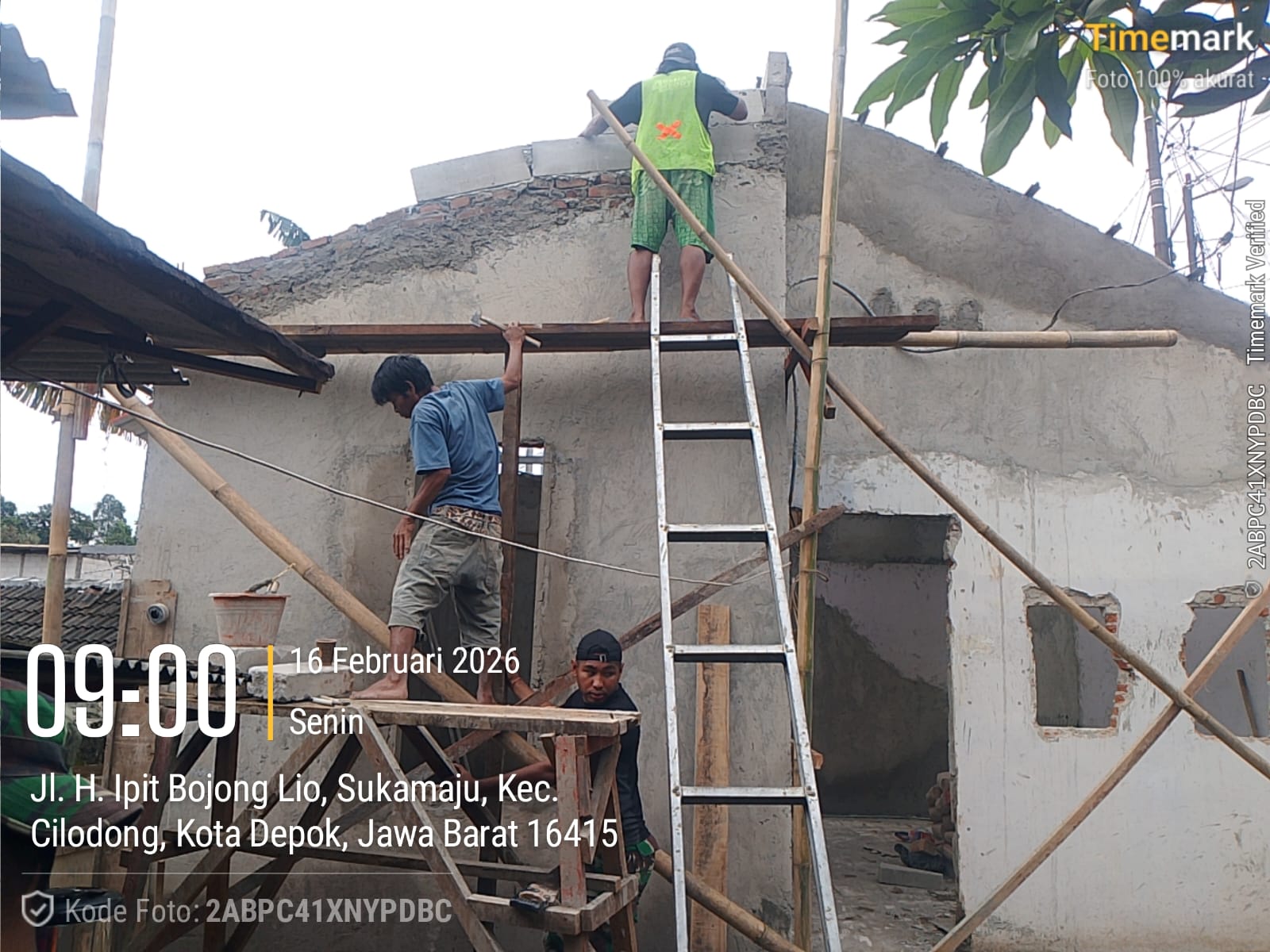 bdb2a128-9de6-4678-a7a0-e9ada6bda9c1