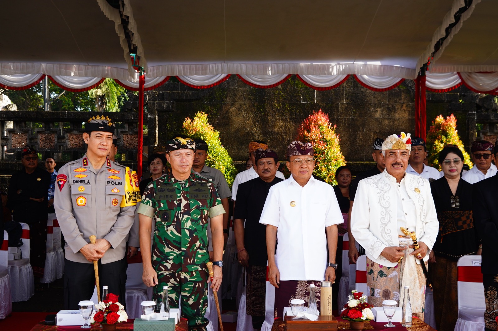 3f71b022-a5ae-4538-89e0-d2258463c04e